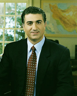 Reza Pahlavi trónörökös herceg